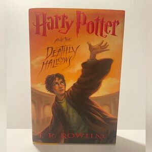 Harry Potter and the Deathly Hallows - 1st Edition 2007  759 pages.